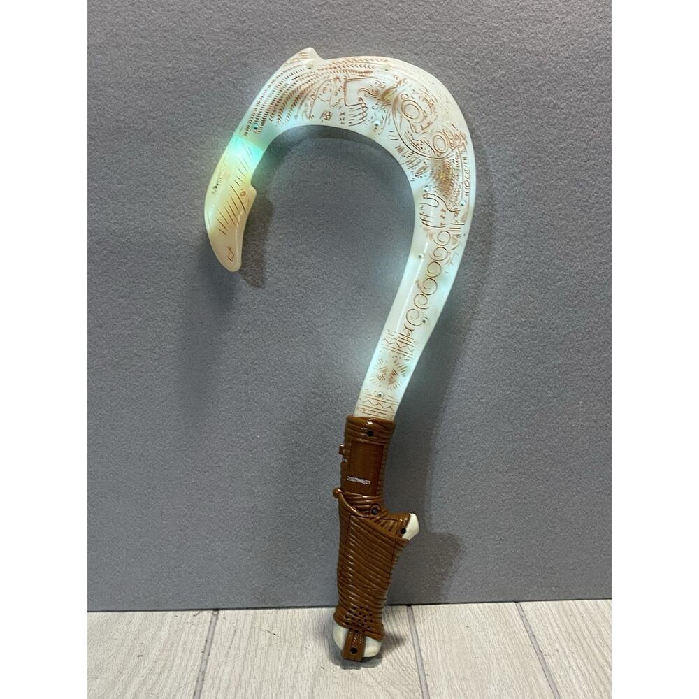 Disney Moana Maui’s Magical Fish Hook Lights Sound Cosplay Jakks Pacific Toy 20"